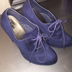 Royal blue suede round toe shoes