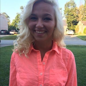 Meet your Posher, Alexis