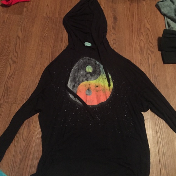 Pacsun yin yang hoodie