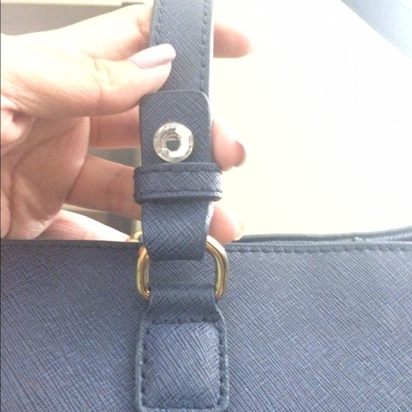 JUICY COUTURE Navy Blue Leather Tote - Picture 3 of 4