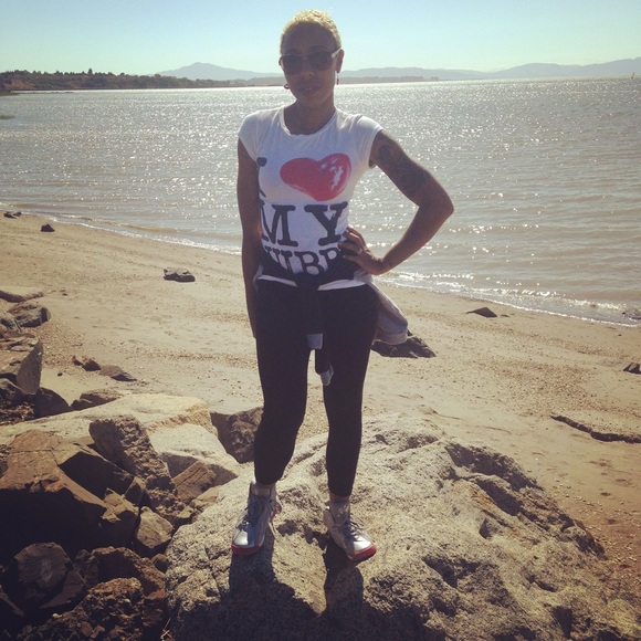 Meet your Posher, Neci - Picture 4 of 4