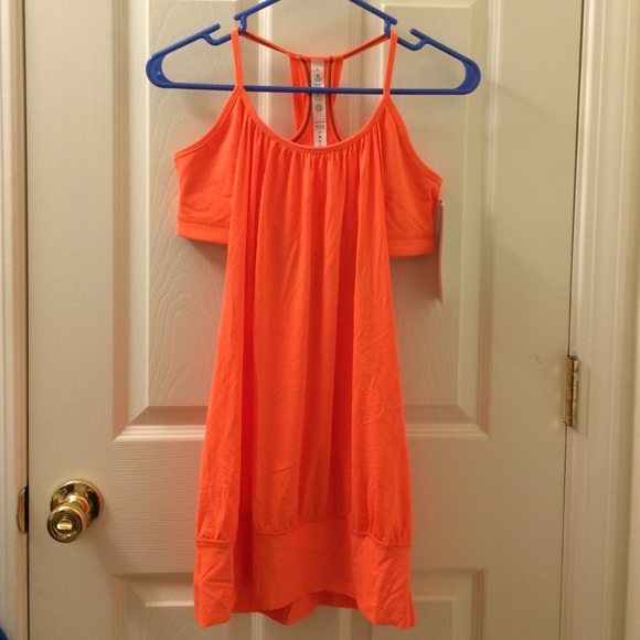 RESERVED @minirobini - NWT Lululemon NoLimits Tank
