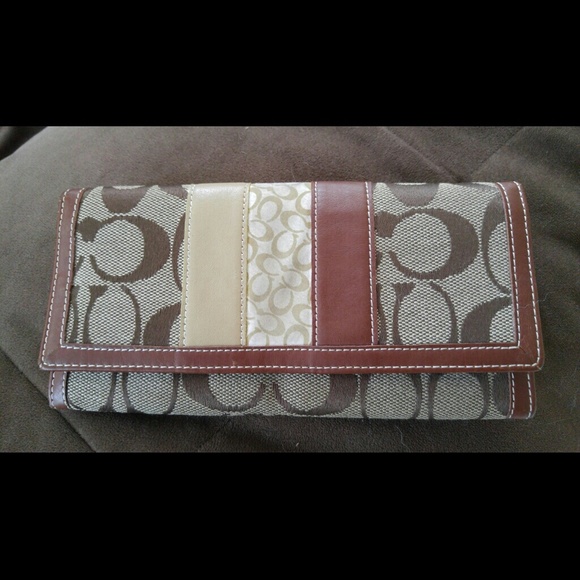 Coach wallet