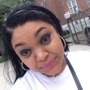 Meet your Posher, Nickisha