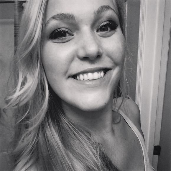 Meet the Posher - Picture 2 of 4