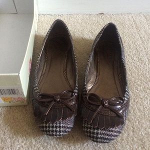 Red Camel brown slip one