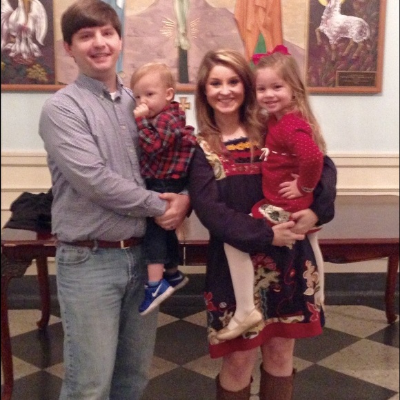 Meet your Posher, Sandy - Picture 2 of 2