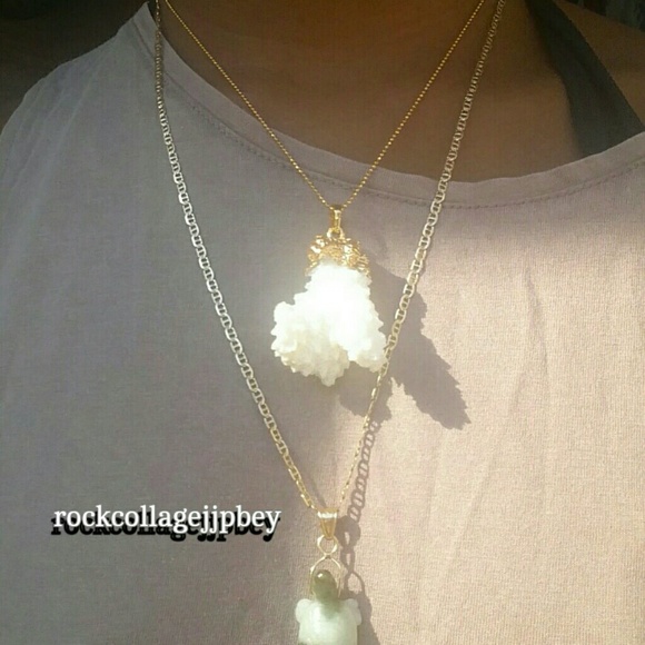 Meet your Posher, Judith (shell pendant 18k gold)