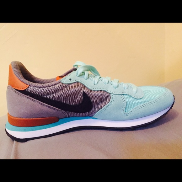 💥BRAND NEW Women's Nike - Picture 3 of 3