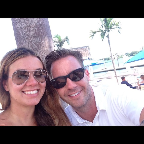 Meet the Posher. Welcome to my closet! - Picture 3 of 4