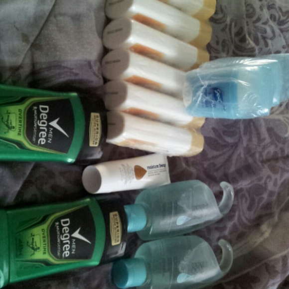 Bundle for @lovetwolive