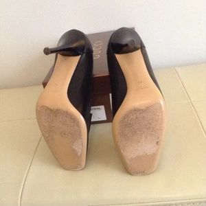 Gucci Shoes - Gucci Scar Pelle S Cuoio in Nero Pumps Gucci Shoes - Gucci Scar Pelle S Cuoio in Nero Pumps