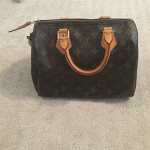 Authentic Louis Vuitton speedy bag