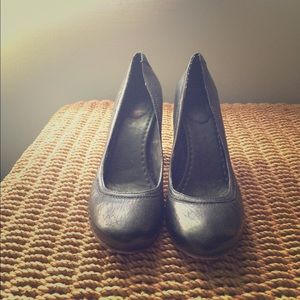 Frye Black Pumps
