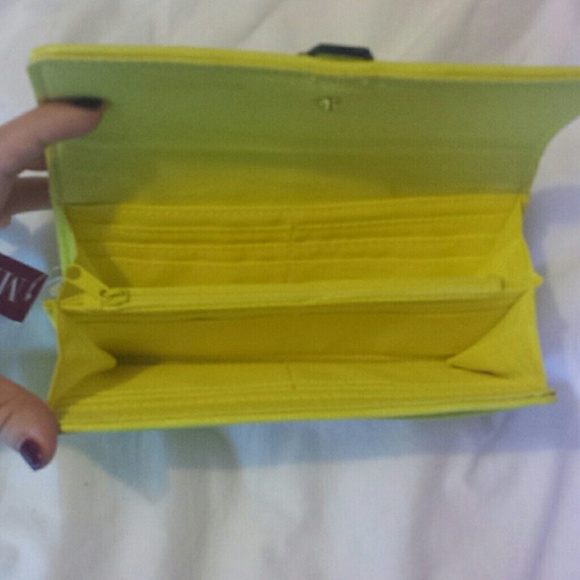 Wallet - Picture 2 of 4