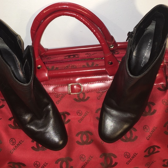 Bandolino Shoes - BANDOLINO SHORT BLACK BOOTS SIZE 7.5💙💛💜