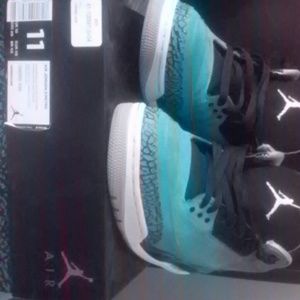 Air Jordan Retro "Power Blue" 3s