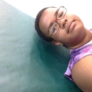 Meet your Posher, Reina