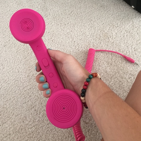 Hot Pink Attachable Phone - Picture 2 of 3