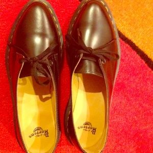 Dr.  Marten's Siano 1 eye shoes, black, 7 M