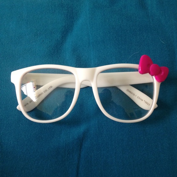 Hello Kitty Glasses!