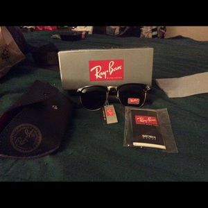 Brand new never worn women sunglasses