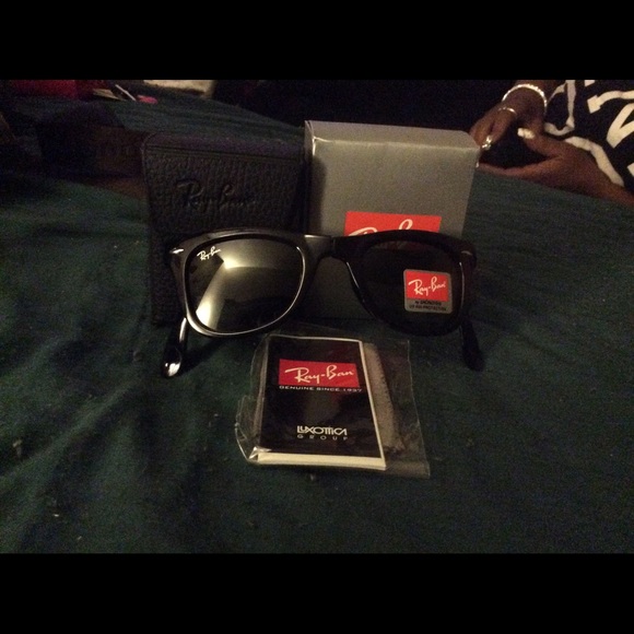 Brad new Never worn women's sunglasses
