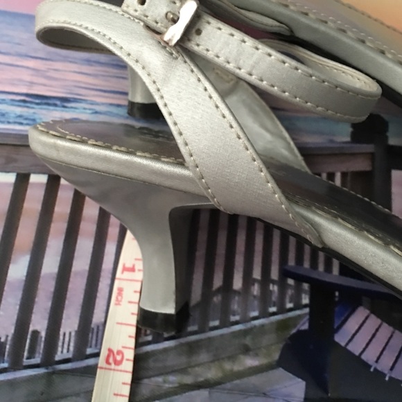 Prediction💕Silver Kitten Heels 💕💜💛 - Picture 3 of 4