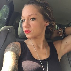 Meet your Posher, Kelli