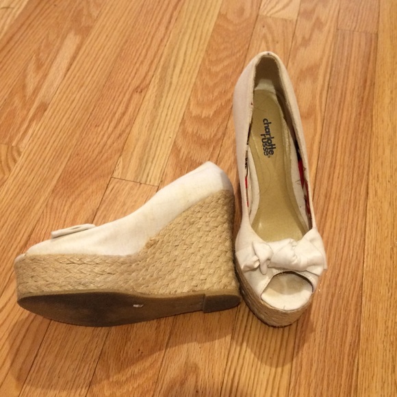White wedges