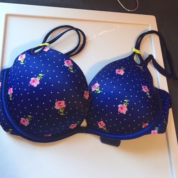 34D Victoria secret bra rose print
