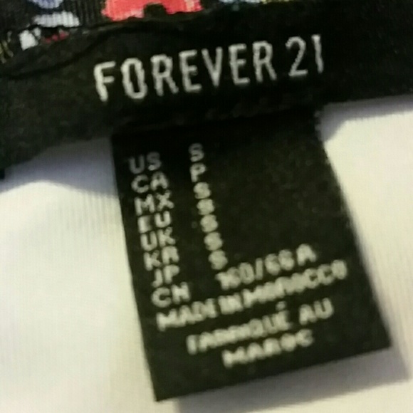 Forever 21 Floral skirt - Picture 2 of 3
