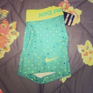 Size small nike pros
