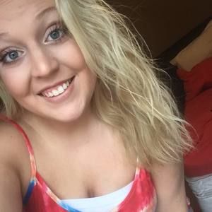 Meet your Posher, Lainie