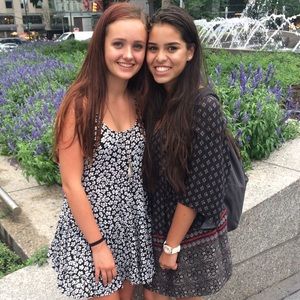 Meet your Posher, Chloe