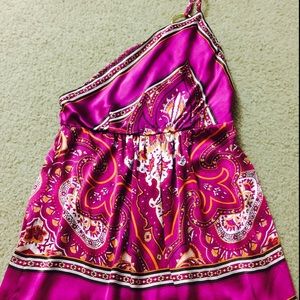 Silk One Shoulder top... Super cute!