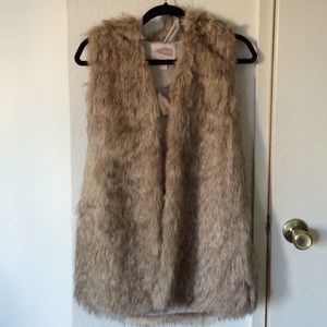 Forever 21 faux fur vest