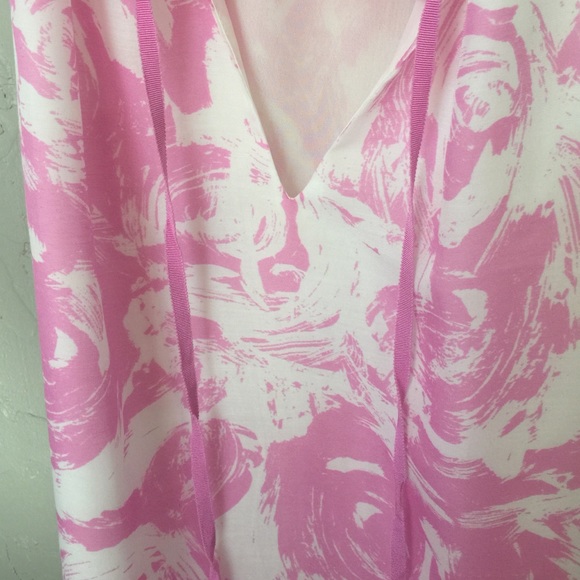 LOFT Tops - LOFT Pink and White Chiffon Tank LOFT Tops - LOFT Pink and White Chiffon Tank