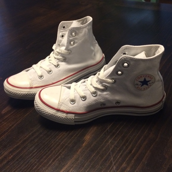 Hi top chucks