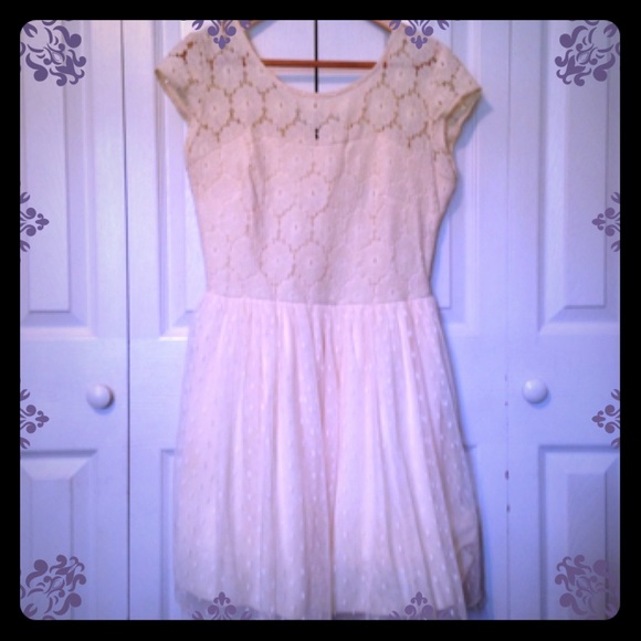 Lace dress