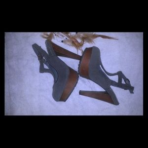 Grey/Brown heels