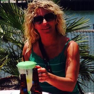 Meet your Posher, Kelli