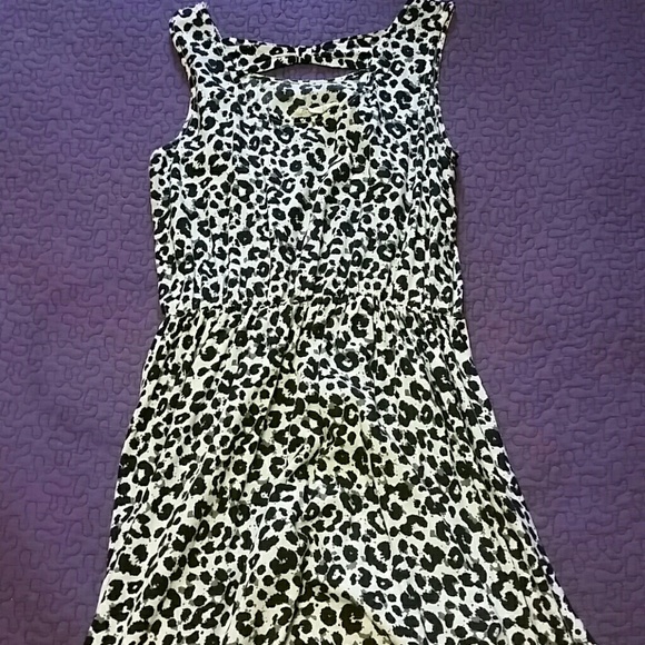 H&M Patterned Dress - Picture 2 of 3