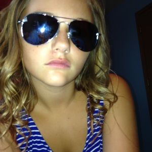 Meet your Posher, Lailah