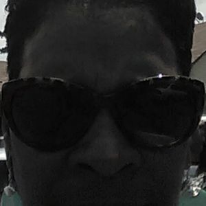 Meet your Posher, Donnedra