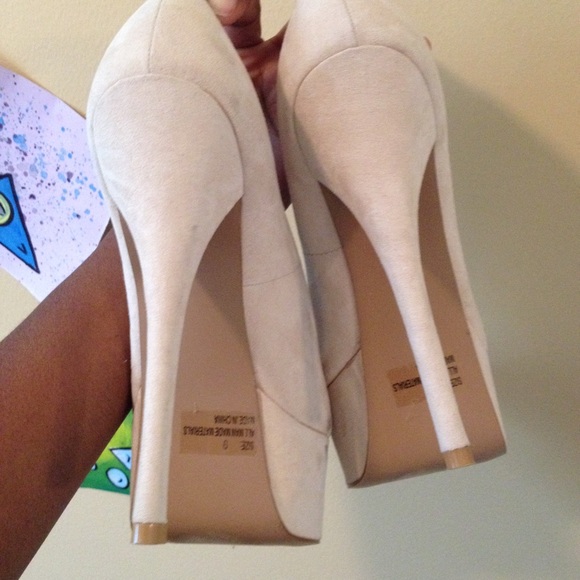 /// - Picture 3 of 3