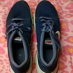 Nike Tennis Shoes Women Size 12