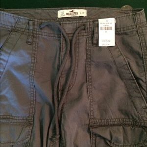 NEW WITH TAGS boyfriend cargo skinny