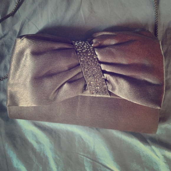 Silver clutch - Picture 1 of 3