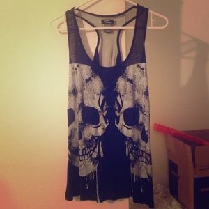 Black skull tank top !